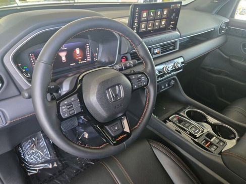 Certified 2026 Honda Passport TrailSport Elite image 12