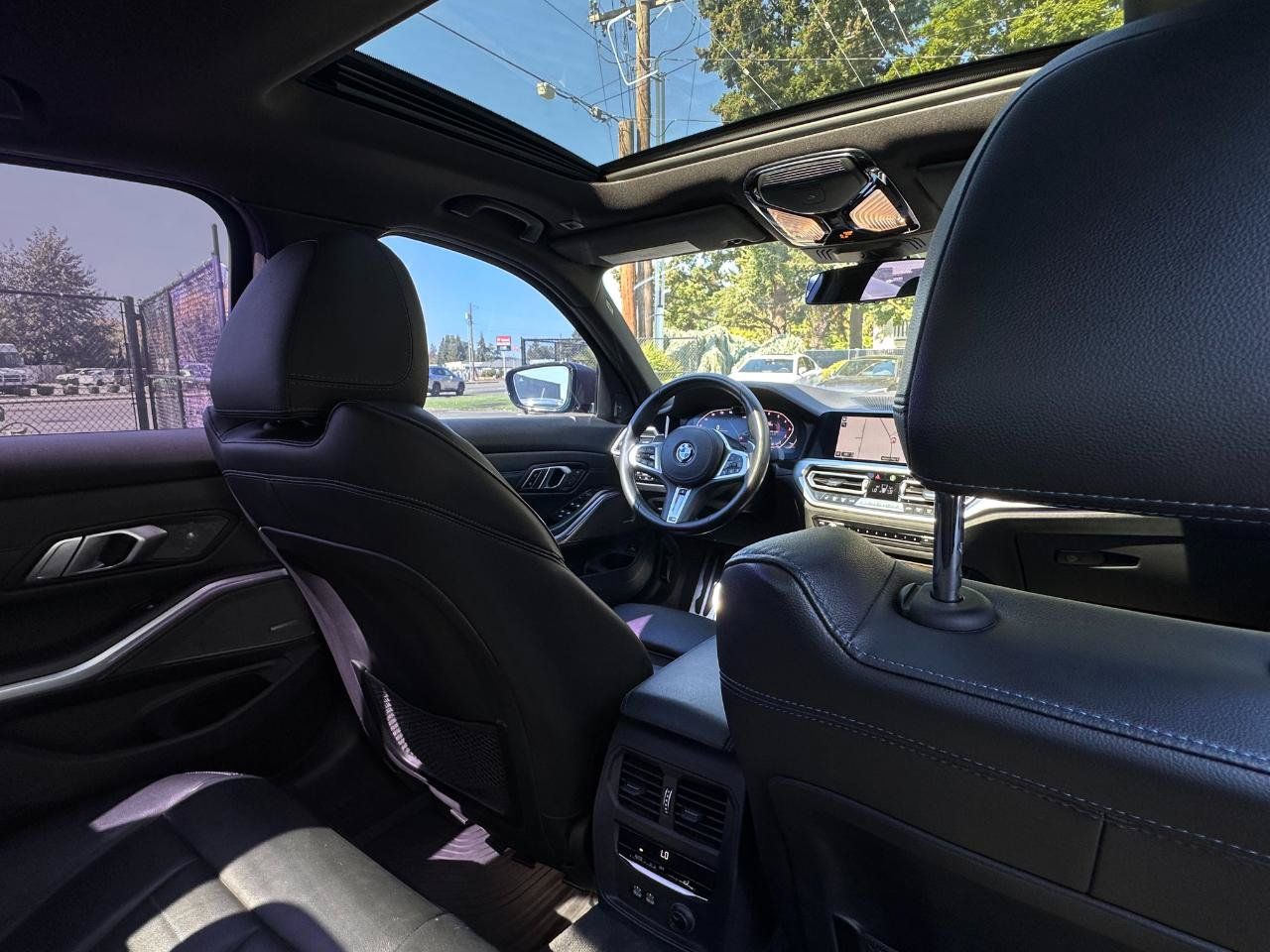 Used 2020 BMW 330i Sedan w/ Executive Package RWD image 28
