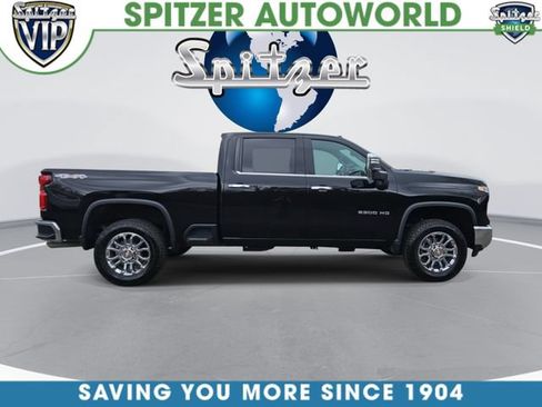 Used 2024 Chevrolet Silverado 2500 LTZ w/ LTZ Premium Package AWD/4WD image 9