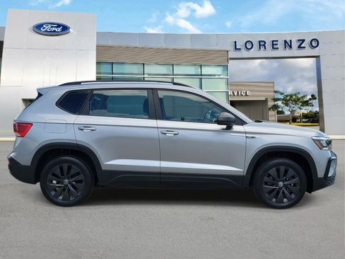Used 2023 Volkswagen Taos S FWD image 4