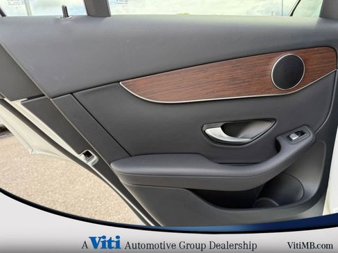 Used 2022 Mercedes-Benz GLC 300 4MATIC image 19