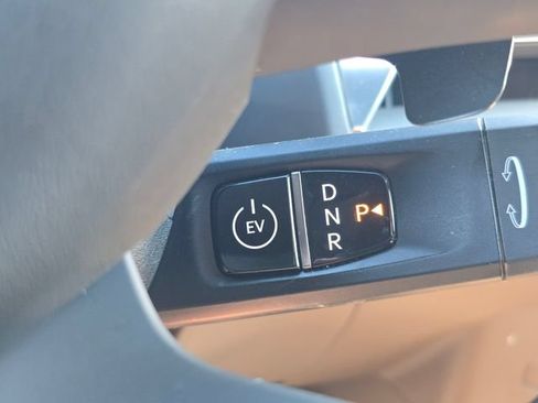 Certified 2024 Kia EV9 GT-Line AWD/4WD image 38