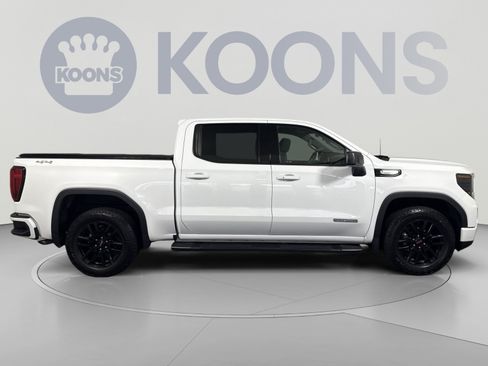 Used 2022 GMC Sierra 1500 Elevation AWD/4WD image 8