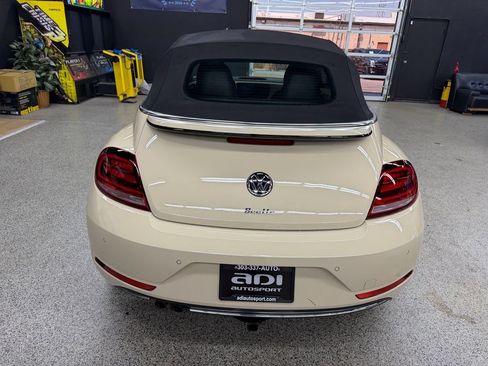 Used 2019 Volkswagen Beetle 2.0T Final Edition SEL FWD image 4