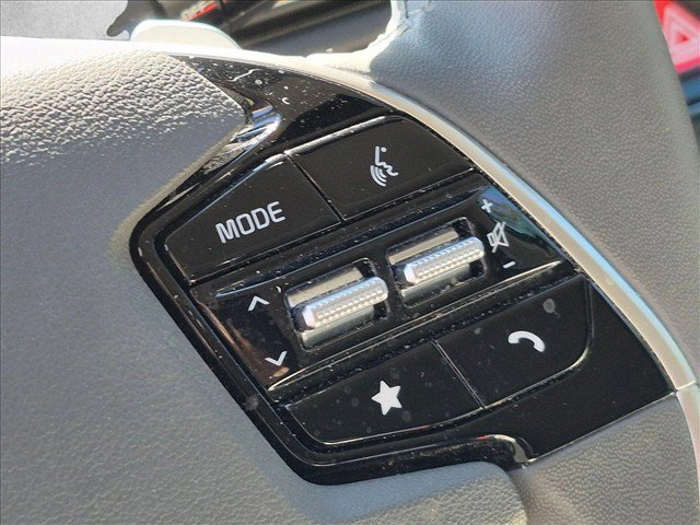 Used 2025 Kia Niro FWD image 16