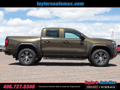 Used 2025 GMC Canyon AT4 AWD/4WD image 3