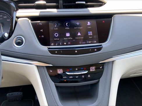 Used 2020 Cadillac XT5 Premium Luxury AWD/4WD image 6