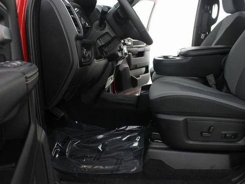 Used 2024 RAM 2500 Big Horn w/ Bed Utility Group image 15