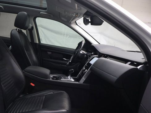 Used 2020 Land Rover Discovery Sport S image 10