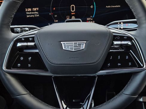 Certified 2025 Cadillac Lyriq Luxury w/ Nappa Leather Package image 17