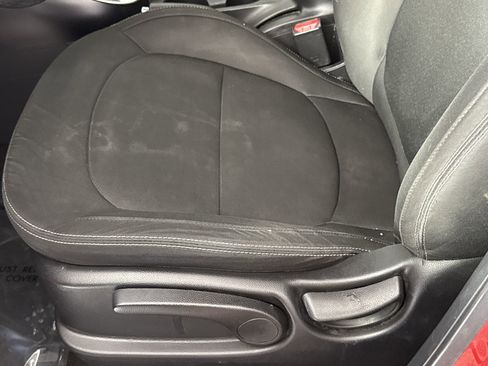 Used 2019 Kia Soul w/ Convenience Package image 16