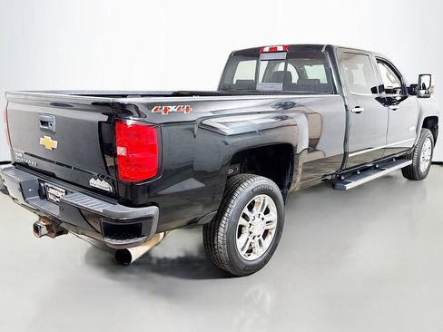 Used 2016 Chevrolet Silverado 2500 High Country w/ Duramax Plus Package AWD/4WD image 4