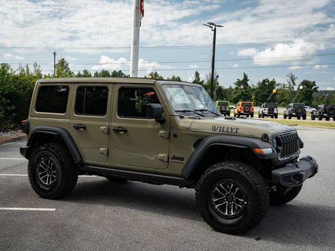 Used 2025 Jeep Wrangler Unlimited Sport AWD/4WD image 12