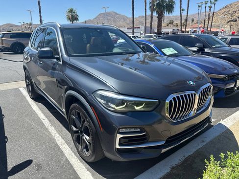 Used 2019 BMW X5 xDrive40i w/ Premium Package 2 AWD/4WD image 2