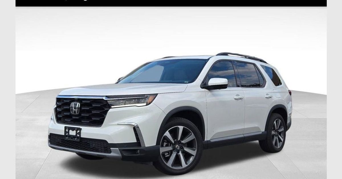 Used 2025 Honda Pilot Elite for sale in Highland Park, IL 60035: Sport Utility Details - 764040654 - Autotrader