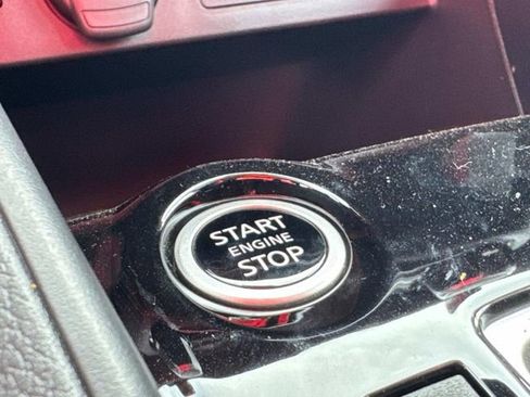 New 2025 Nissan Versa SR w/ Trunk Package image 30