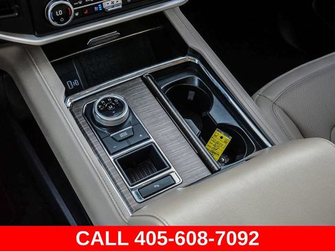 Used 2024 Ford Expedition Max Limited RWD image 33