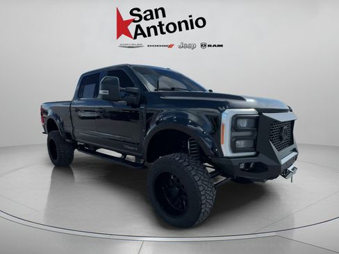 Used 2023 Ford F250 Lariat w/ Lariat Ultimate Package AWD/4WD image 1