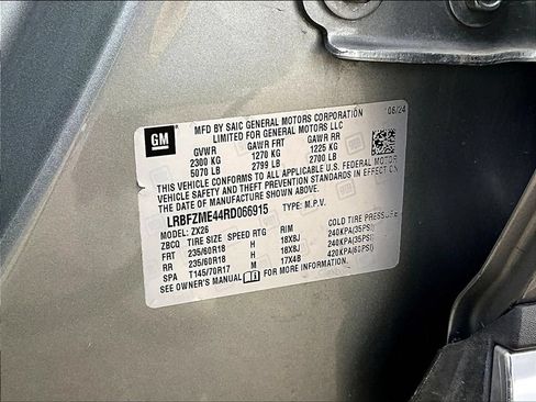 Used 2024 Buick Envision Preferred AWD/4WD image 20