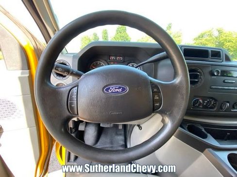 Used 2019 Ford E-350 and Econoline 350 Super Duty RWD image 15
