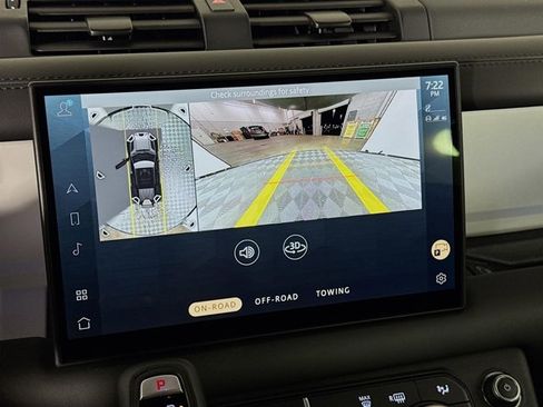 Used 2025 Land Rover Defender 110 S image 17