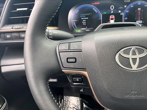 Used 2026 Toyota Crown Limited w/ Advanced Technology Package image 23