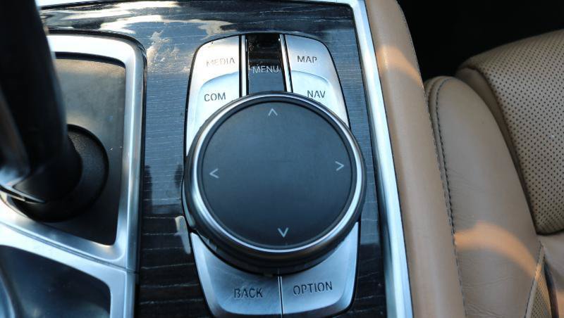 Used 2016 BMW 740i RWD image 14