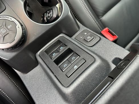 Used 2025 Ford Bronco Outer Banks AWD/4WD image 43