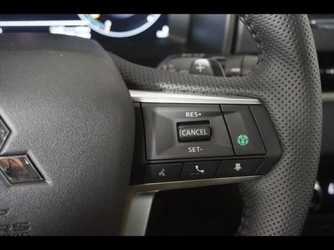 New 2025 Mitsubishi Outlander SE AWD/4WD image 23