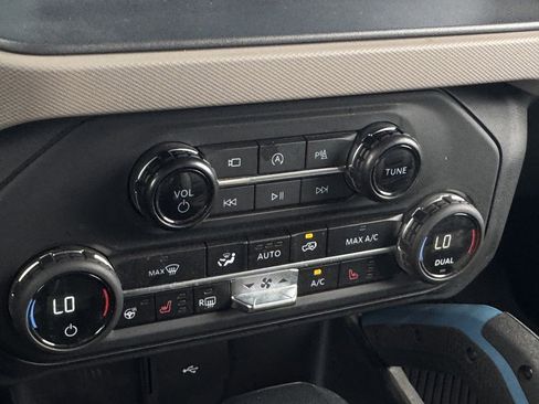 Used 2024 Ford Bronco Wildtrak AWD/4WD image 21
