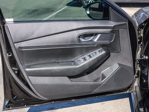 Certified 2025 Honda Accord SE image 21