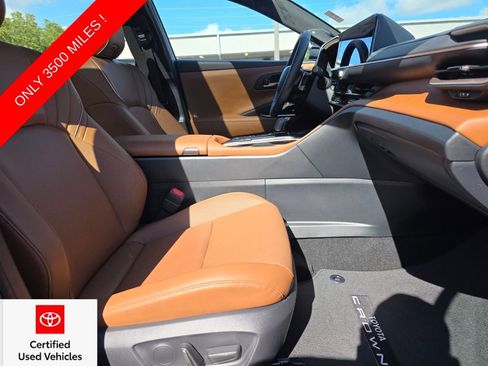 Certified 2025 Toyota Crown Signia w/ Advanced Technology Package AWD/4WD image 14
