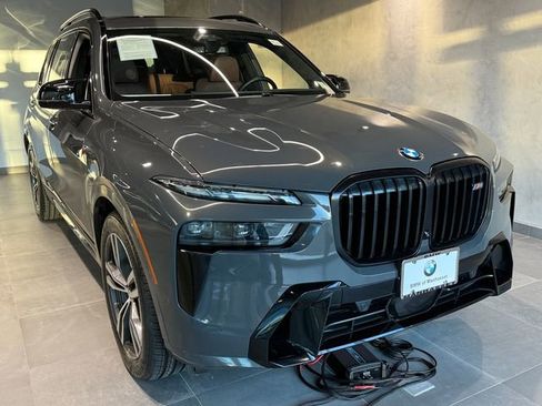 Certified 2024 BMW X7 M60i w/ Executive Package image 3