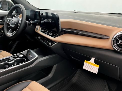 New 2026 Chevrolet Equinox ACTIV w/ Convenience Package III image 25