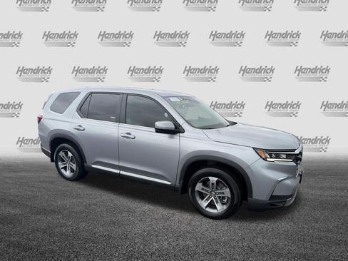 Certified 2025 Honda Pilot EX-L image 2