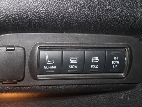 Used 2017 Ford Explorer Platinum AWD/4WD image 19