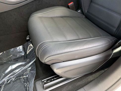 Certified 2026 Mercedes-Benz GLE 450 4MATIC image 17