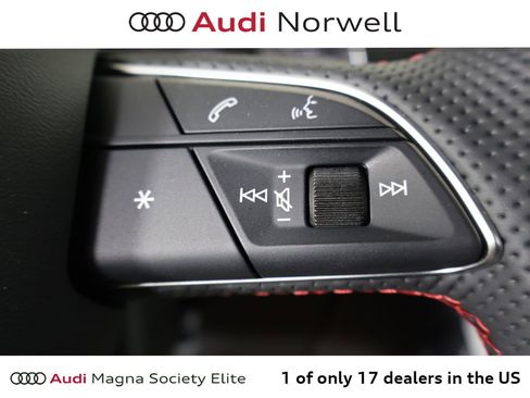 New 2026 Audi SQ8 Prestige AWD/4WD image 32