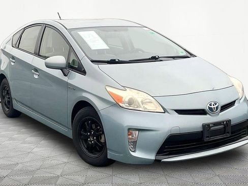 Used 2013 Toyota Prius Two image 3