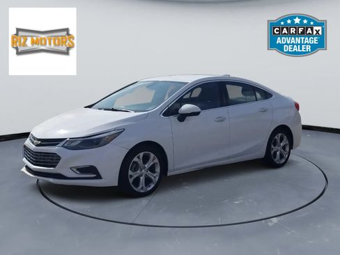 Used 2017 Chevrolet Cruze Premier FWD image 1