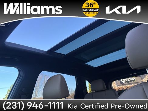 Used 2025 Kia Sorento SX Prestige w/ Olive Brown Leather Package AWD/4WD image 42