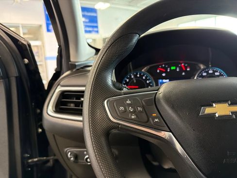 Used 2021 Chevrolet Equinox LT AWD/4WD image 16