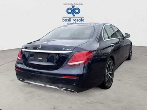 Used 2020 Mercedes-Benz E 350 4MATIC Sedan image 5