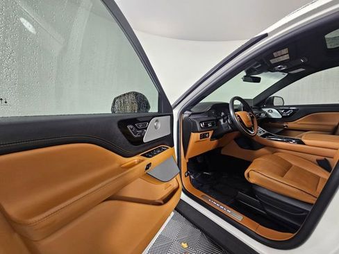 Used 2023 Lincoln Aviator Black Label Grand Touring w/ Class IV Trailer Tow Package image 23