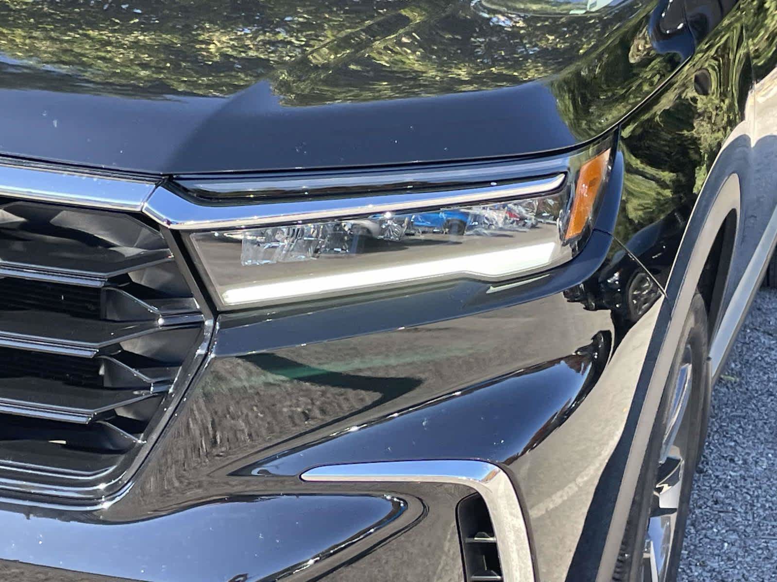 Used 2024 Honda Pilot Elite image 9