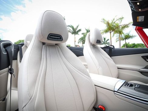 Used 2026 Mercedes-Benz CLE 300 4MATIC Cabriolet image 48