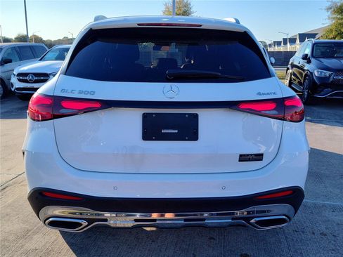 New 2025 Mercedes-Benz GLC 300 4MATIC image 5