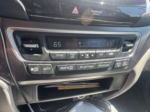 Used 2017 Honda Pilot EX image 15