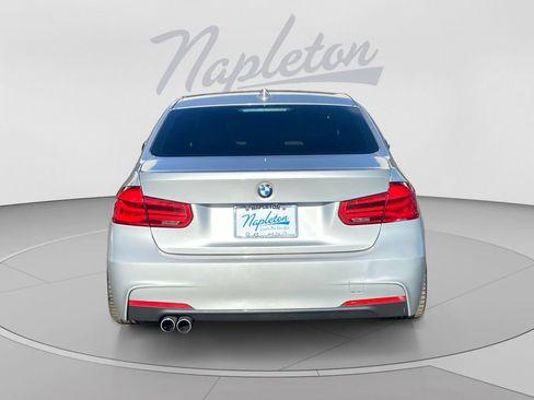 Used 2018 BMW 330i Sedan w/ M Sport Package RWD image 4