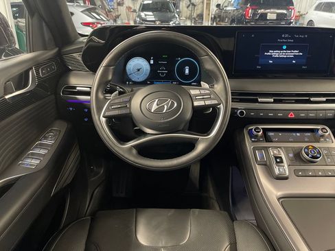 Used 2024 Hyundai Palisade Calligraphy AWD/4WD image 17
